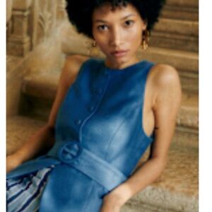 Sezane blue vest with belt